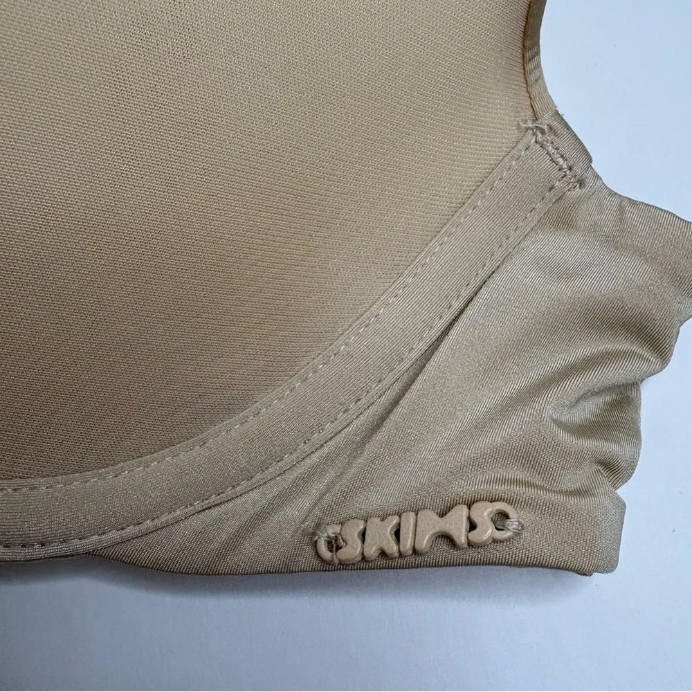 New Skims Weightless Demi Bra Size 34 B Sand Beige Underwire NWT - Picture 2 of 11